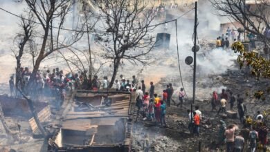 रोहिणी-झुग्गी-अग्निकांड-में-बेटे-को-खोने-वाले-ने-बयां-किया-दर्द,-‘उसकी-मां-तो-रोते-रोते…’