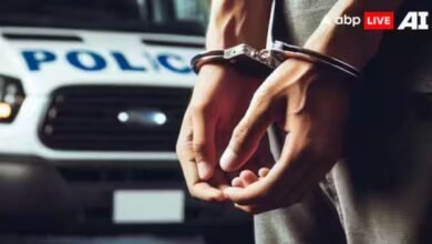 दिल्ली-पुलिस-का-सिपाही-रिश्वत-लेते-रंगे-हाथों-पकड़ा,-फरार-होने-के-बाद-हुआ-गिरफ्तार
