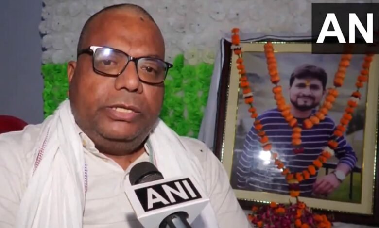 pok-में-operation-sindoor-के-बाद-शुभम-द्विवेदी-के-पिता-भावुक-होकर-बोले-रात-2-बजे-से-ही-मैं…